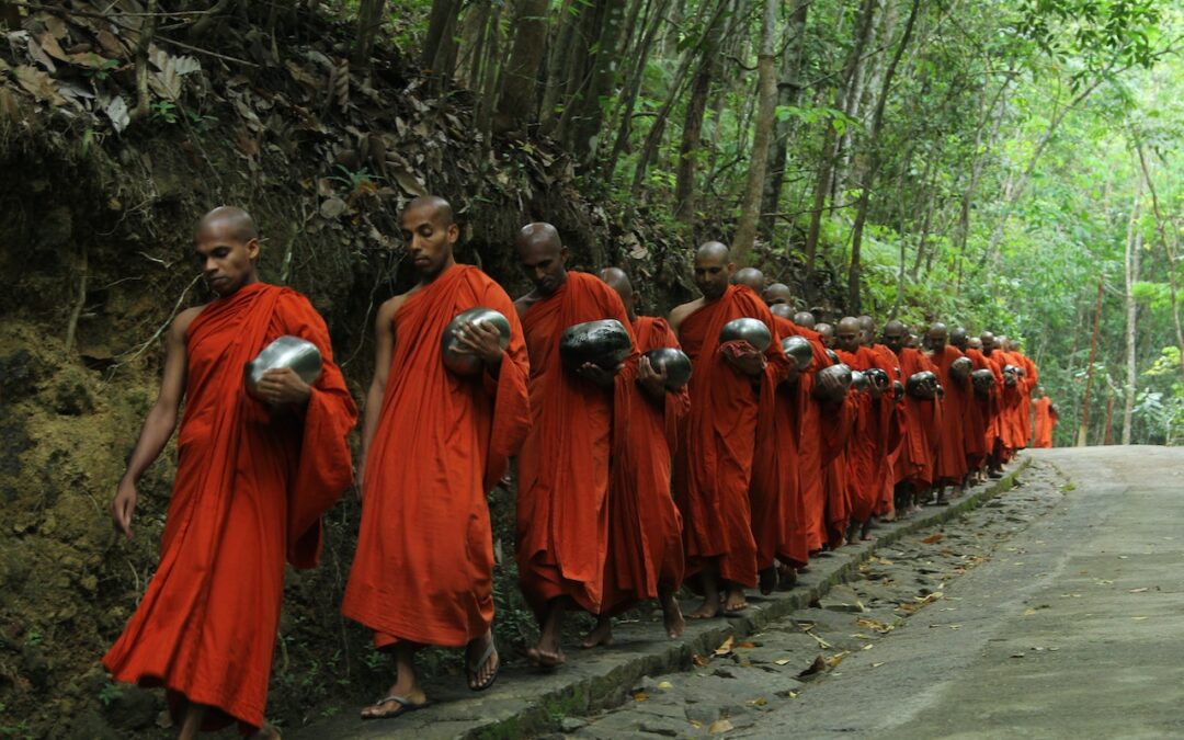 Sur quelles valeurs se fonde la religion bouddhiste ?